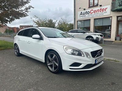 Vit Begagnad 2012 Volvo V60 R-Design Kombi | 69 000 kr (Marknadspris)