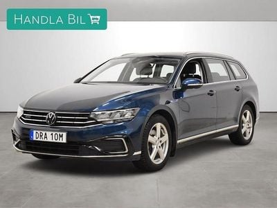 Blå Begagnad 2022 VW Passat GTE Kombi | 304 900 kr (Marknadspris)