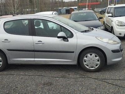 Ljusgrå (grå) Begagnad 2007 Peugeot 207 Halvkombi | 21 999 kr (Marknadspris)