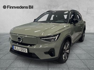 Grön Begagnad 2022 Volvo XC40 Plus SUV | 325 000 kr