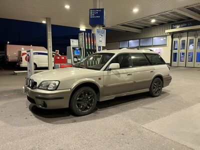 begagnad Subaru Outback 2.5 4WD Dragkrok