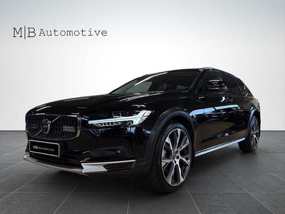 Svart Begagnad 2023 Volvo V90 CC Ultimate Kombi | 529 900 kr (Dyr)