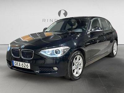 Svart Begagnad 2014 BMW 118 Halvkombi | 109 900 kr (Bra pris)