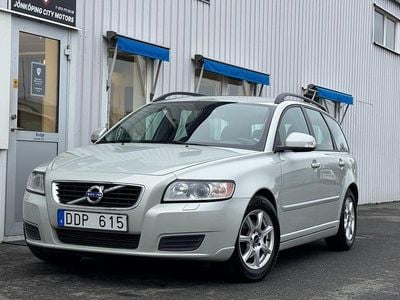Vit Begagnad 2010 Volvo V50 Kinetic Kombi | 49 900 kr (Marknadspris)