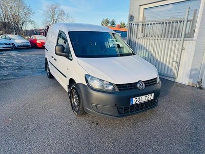 Vit Begagnad 2015 VW Caddy Minibuss | 89 900 kr (Marknadspris)
