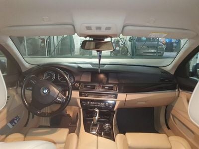 BMW 523