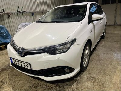 Toyota Auris Hybrid