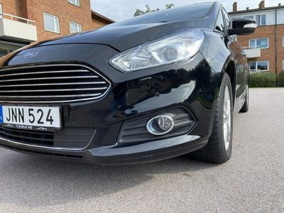 begagnad Ford S-MAX 2.0 TDCi Powershift Euro 6 7-sits 150hk