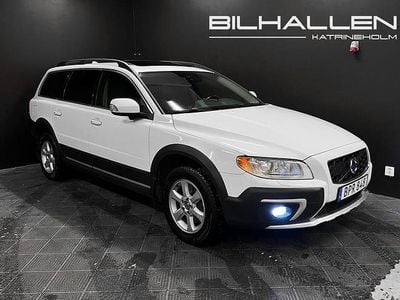 Vit Begagnad 2014 Volvo XC70 Summum Kombi | 99 700 kr (Marknadspris)