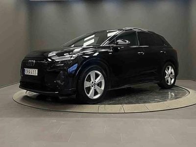 Svart Begagnad 2024 Audi Q4 e-tron SUV | 489 000 kr (Dyr)