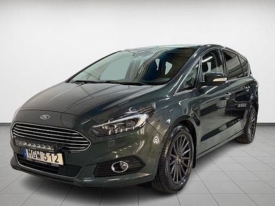 Grön Begagnad 2016 Ford S-MAX Business Edition Minibuss | 179 900 kr (Marknadspris)
