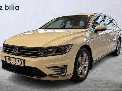Vit Begagnad 2017 VW Passat GTE Kombi | 189 000 kr (Marknadspris)