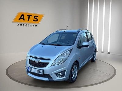 Begagnad Chevrolet Spark 82 HK (60 kW) 2010 Silver Halvkombi