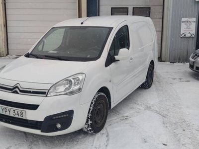 begagnad Citroën Berlingo 1,6 Hdi, Euro6, 3-sits, Dragkrok, Lång, PDC