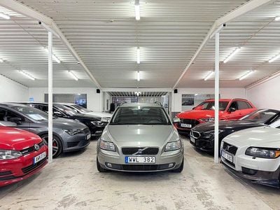 Begagnad Volvo V50 141 HK (103 kW) 2005 Ljusgrön Kombi