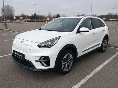 Begagnad 2022 Kia e-Niro SUV | 270 000 kr (Bra pris)