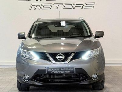 Grå Begagnad 2015 Nissan Qashqai SUV | 134 900 kr (Marknadspris)