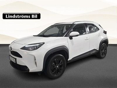 Vit Begagnad 2022 Toyota Yaris Cross Active SUV | 259 900 kr (Marknadspris)