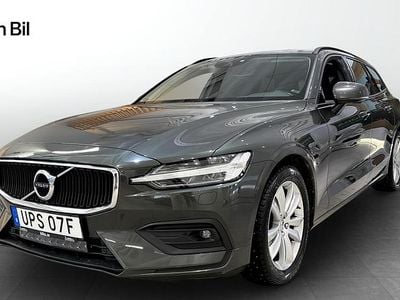 Grå Begagnad 2019 Volvo V60 Momentum Kombi | 244 900 kr (Bra pris)