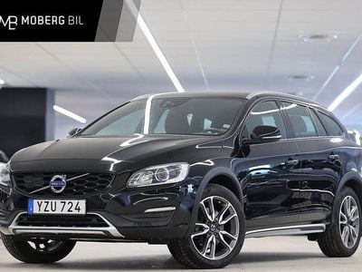 Begagnad Volvo V60 CC Summum 190 HK (139 kW) 2017 Svart Kombi