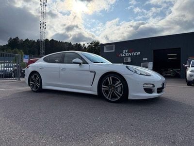 Porsche Panamera 4S