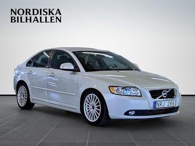 Vit Begagnad 2011 Volvo S40 Momentum Sedan | 84 795 kr (Lite dyr)