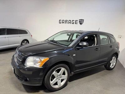 Begagnad Dodge Caliber 160 HK (117 kW) 2009 Svart Halvkombi