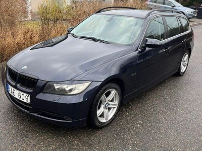 Begagnad BMW 325 218 HK (160 kW) 2006 Kombi