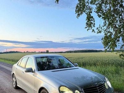Mercedes E320