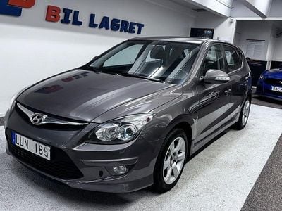 Brun Begagnad 2011 Hyundai i30 Halvkombi | 74 900 kr (Bra pris)