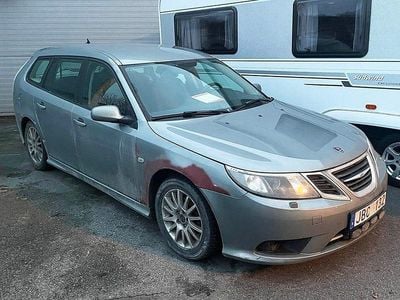 Grå Begagnad 2008 Saab 9-3 Kombi | 12 900 kr (Marknadspris)