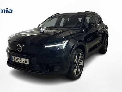 Svart Begagnad 2022 Volvo XC40 Core SUV | 329 900 kr (Superpris)