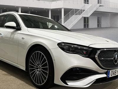 Vit Begagnad 2025 Mercedes E300 AMG Kombi | 729 000 kr (Lite dyr)