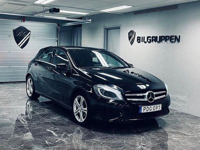 Svart Begagnad 2015 Mercedes A180 Halvkombi | 146 900 kr (Marknadspris)