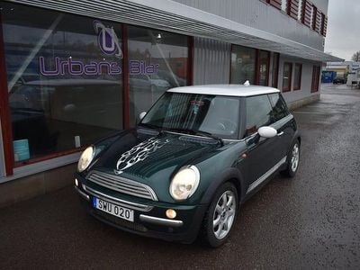 Begagnad Mini Cooper Pepper 116 HK (85 kW) 2001 Mörkgrön Halvkombi