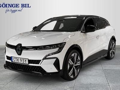 Vit Begagnad 2024 Renault Mégane IV Iconic Halvkombi | 389 000 kr (Dyr)