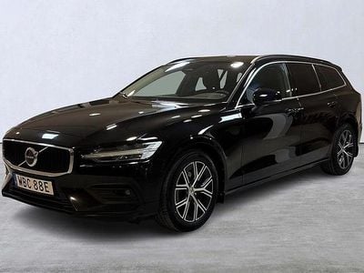 Svart Begagnad 2022 Volvo V60 Core Kombi | 294 900 kr (Dyr)