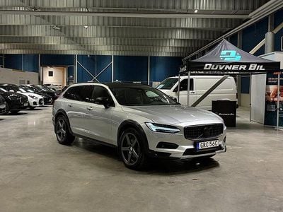Silver Begagnad 2021 Volvo V90 CC Kombi | 324 900 kr (Marknadspris)