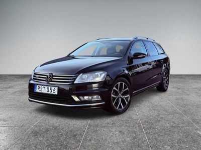 Svart Begagnad 2012 VW Passat R-line Kombi | 109 000 kr (Lite dyr)