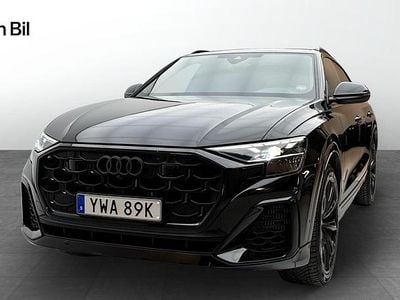 Begagnad Audi Q8 Premium 489 HK (359 kW) 2025 Svart SUV