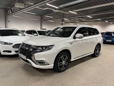 Begagnad Mitsubishi Outlander P-HEV 135 HK (99 kW) 2019 Vit SUV