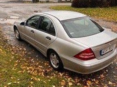 Begagnad 2005 Mercedes C180 Sedan | 22 500 kr (Superpris)
