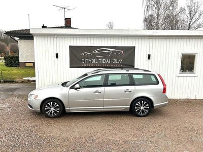 Begagnad Volvo V70 Drive Kinetic 109 HK (80 kW) 2010 Grå Kombi