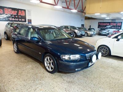 begagnad Volvo V70 2.4 Manuell, Ny Besiktigad & Ny Servad 140hk