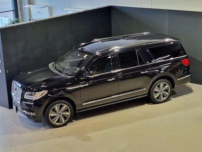 Svart Begagnad 2019 Lincoln Navigator SUV | 599 000 kr