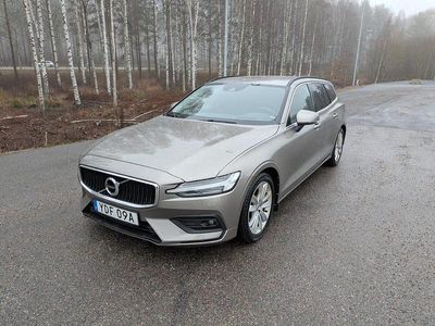 Begagnad Volvo V60 197 HK (144 kW) 2022 Kombi