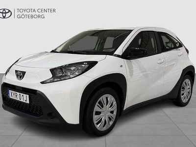 Begagnad Toyota Aygo X Play 72 HK (52 kW) 2023 Vit SUV