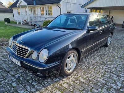 Begagnad 2000 Mercedes E320 Avantgarde Sedan | 80 000 kr
