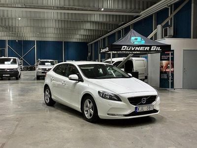 Vit Begagnad 2013 Volvo V40 Kombi | 99 900 kr (Marknadspris)