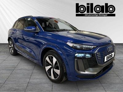 Ascariblü metallic Begagnad 2024 Audi e-tron S-Line SUV | 779 000 kr